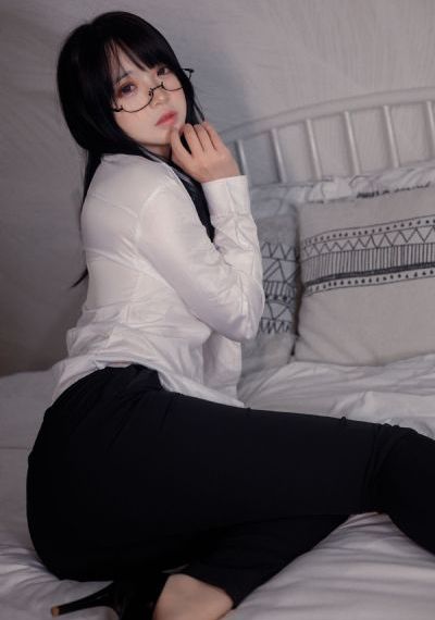 莫妮卡贝鲁奇情事