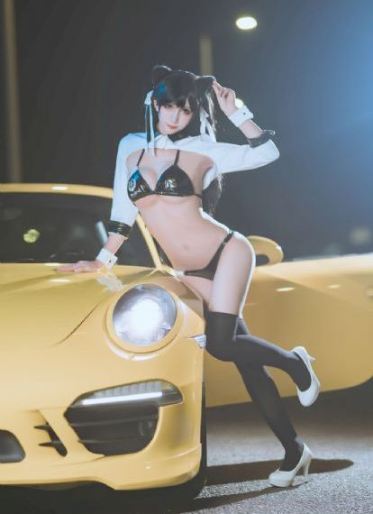 年轻丰满的继母亚洲精品