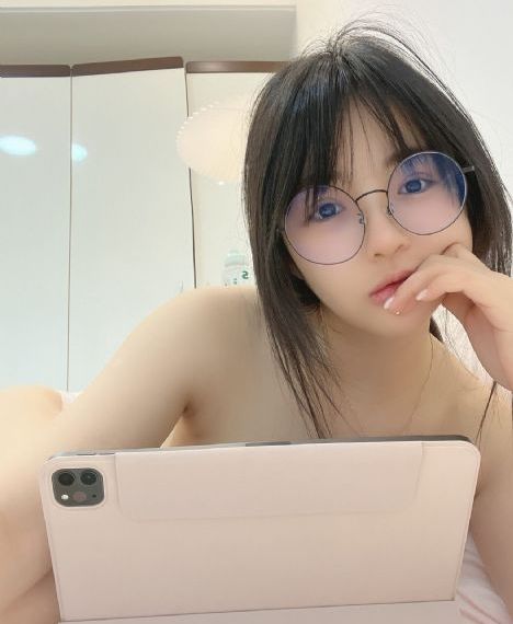 《朋友的未婚妻》中字
