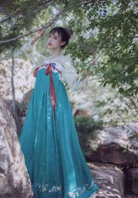 张柏芝54张无删码艳照在线播放