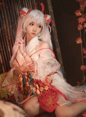 新村晶